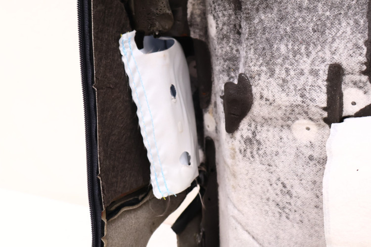 JEEP CHEROKEE KL TAPICERKA OPARCIA FOTELA LEWY PRZÓD 68156880AA, 2475538DX9