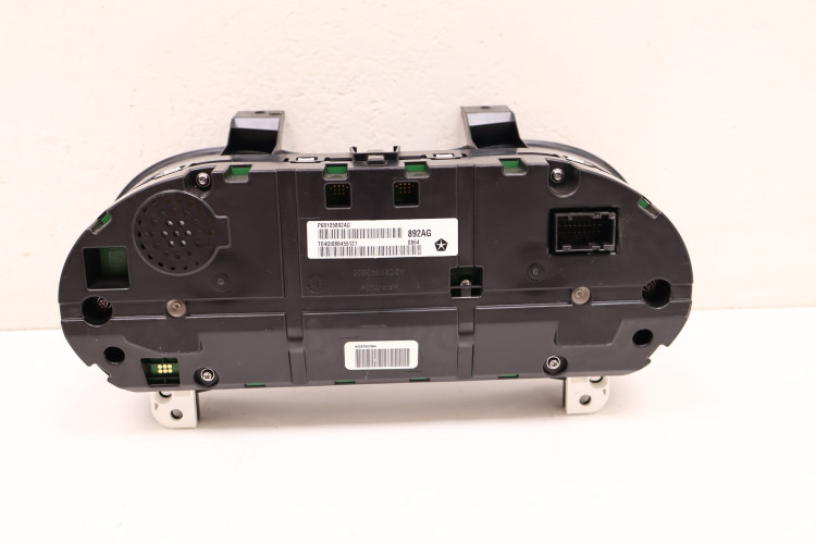 JEEP CHEROKEE KL 2.0 MTJ LICZNIK ZEGAR ZEGARY P68105892AG