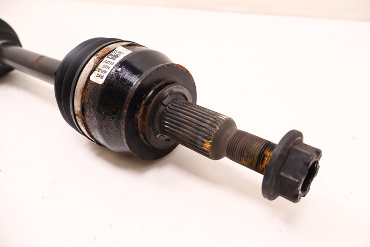 JEEP CHEROKEE KL 2.0 MTJ PÓŁOŚ PRAWA TYŁ P68247959AB