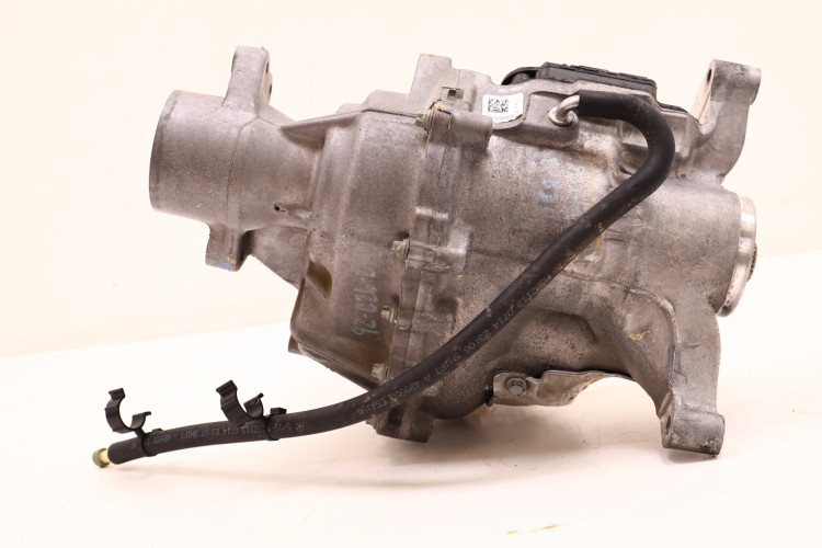 JEEP CHEROKEE KL 2.0 MTJ REDUKTOR SKRZYNIA ROZDZIELCZA 68090604