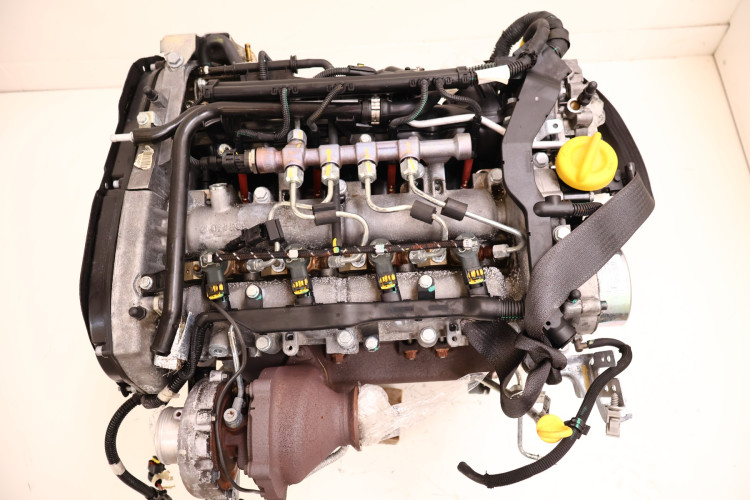 JEEP CHEROKEE KL 2.0 MTJ SILNIK LAY51