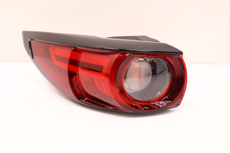 MAZDA CX-5 II 17- LAMPA LEWA TYŁ KB8A51160