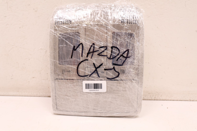 MAZDA CX-5 II 17- LAMPKA PODSUFITKI DB1T67SS1B