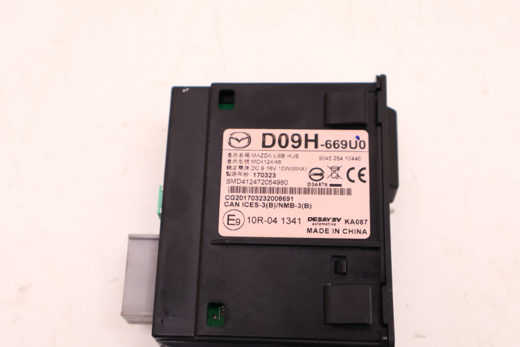 MAZDA CX-5 II 17- MODUŁ PANEL USB AUX SD D09H-669U0