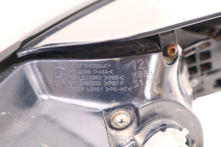 MAZDA CX-5 II 17- LAMPA PRAWA TYŁ KB8A51150