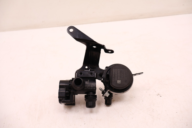 MERCEDES-BENZ CLE A236 300 4MATIC POMPA ZAWÓR WODY A0005061500, A0005003600