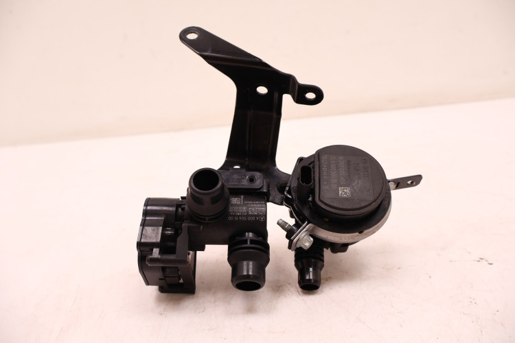 MERCEDES-BENZ CLE A236 300 4MATIC POMPA ZAWÓR WODY A0005061500, A0005003600