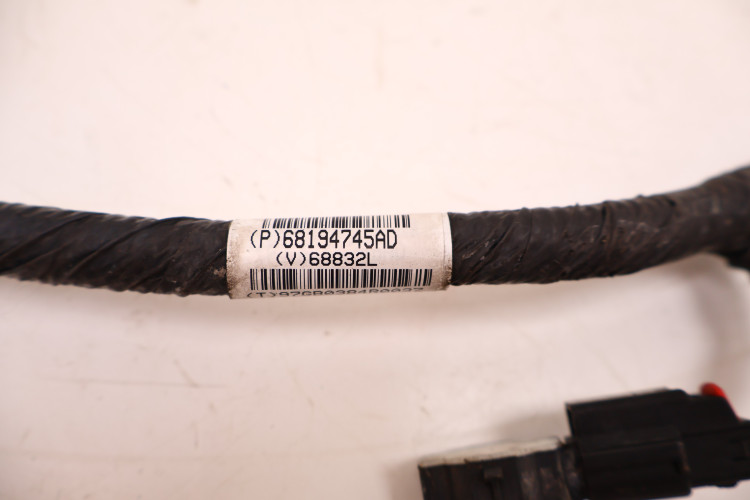 JEEP CHEROKEE KL INSTALACJA 6X PDC CZUJNIKI PRZÓD 68194745AD