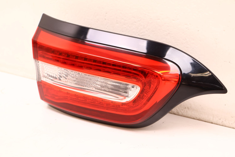 JEEP CHEROKEE KL LAMPA KLAPY BAGAŻNIKA LEWA TYŁ 68102921AC