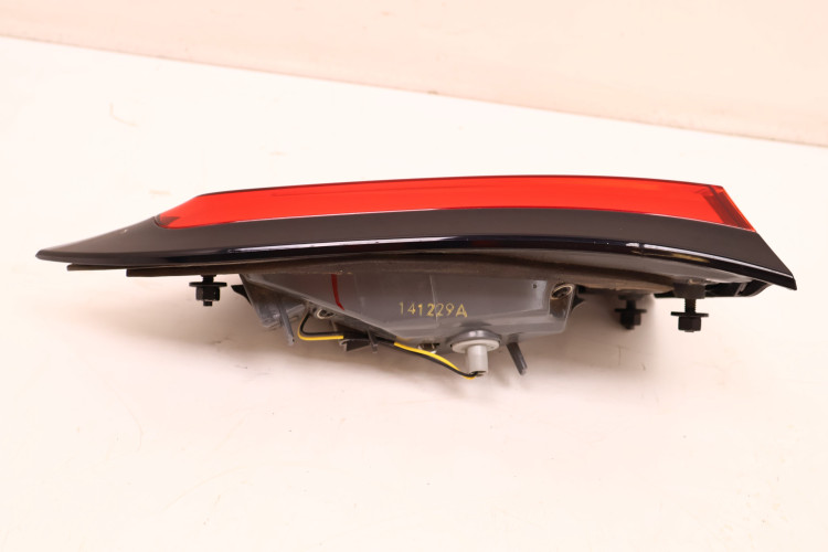 JEEP CHEROKEE KL LAMPA KLAPY BAGAŻNIKA LEWA TYŁ 68102921AC