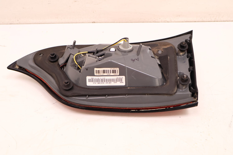 JEEP CHEROKEE KL LAMPA KLAPY BAGAŻNIKA LEWA TYŁ 68102921AC