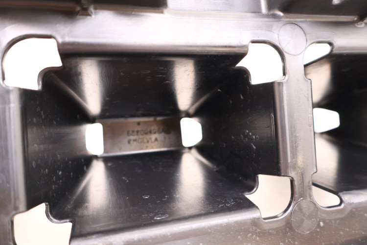 JEEP CHEROKEE KL ABSORBER ZDERZAKA PRZÓD 68200496AC