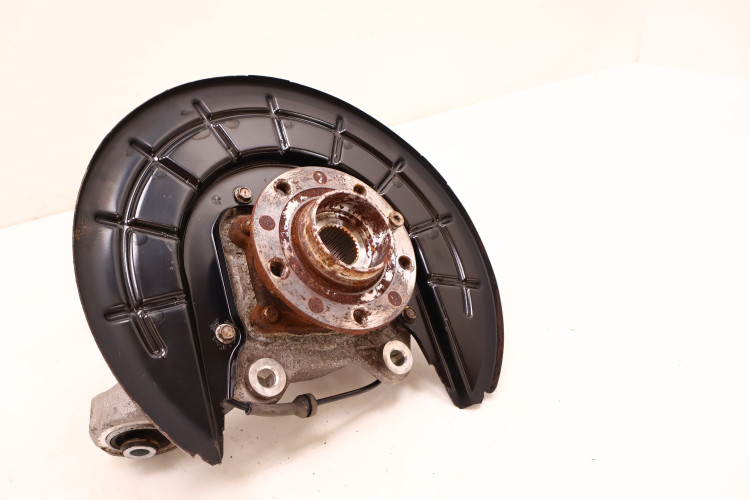 JEEP CHEROKEE KL 2.0 MTJ PIASTA ZWROTNICA LEWA TYŁ '05090073AC