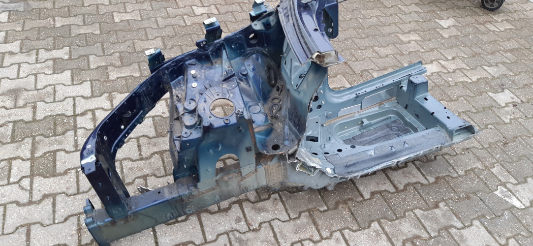 AUDI Q8 ĆWIARTKA PRAWA PRZÓD