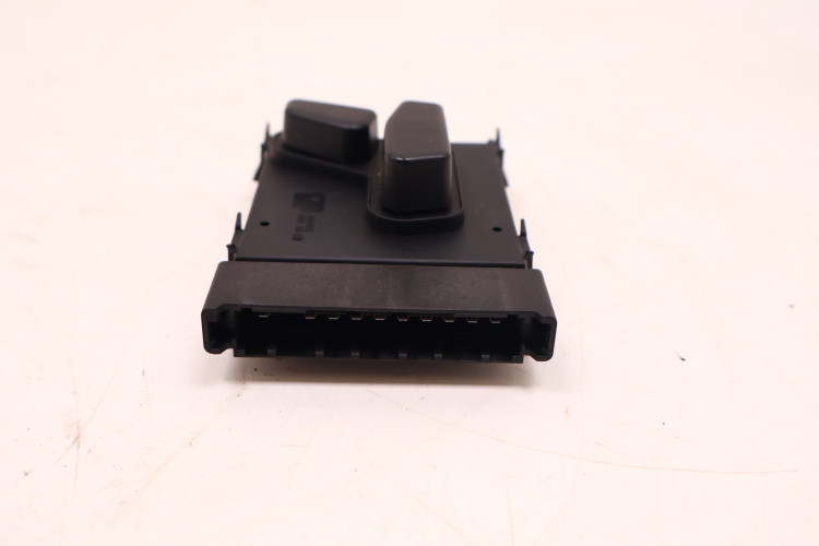 JEEP GRAND CHEROKEE WK2 PRZYCISK PANEL FOTELA LEWY PRZÓD 56049433