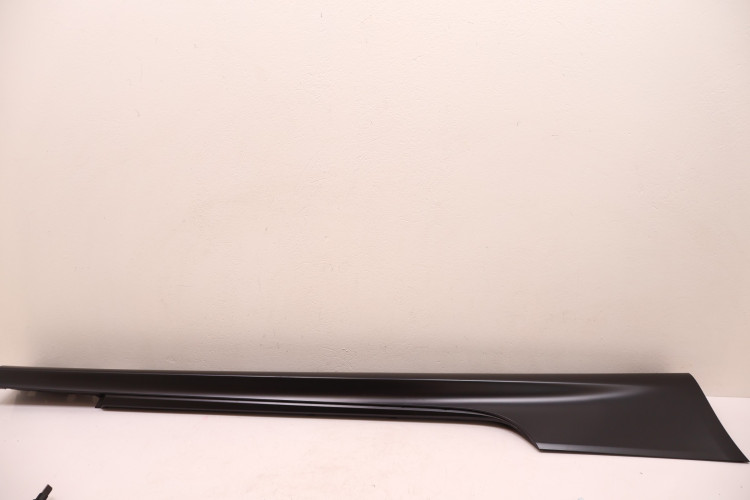 MERCEDES-BENZ CLE A236 AMG LISTWA PRGOWA PRAWA A2366980400