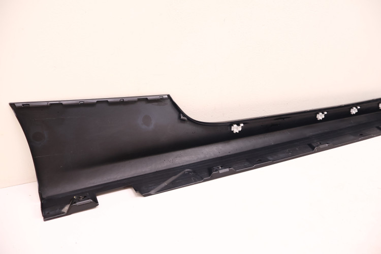 MERCEDES-BENZ CLE A236 AMG LISTWA PROGOWA LEWA A2366980300