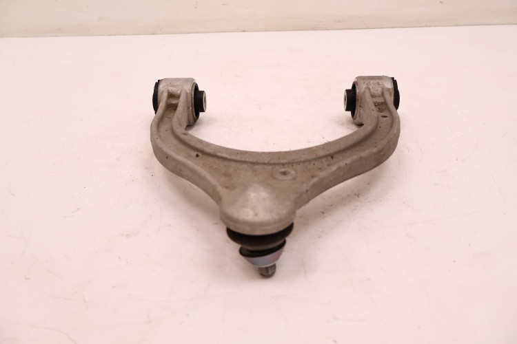 MERCEDES-BENZ CLE A236 300 4MATIC WAHACZ GÓRNY PRAWY PRZÓD