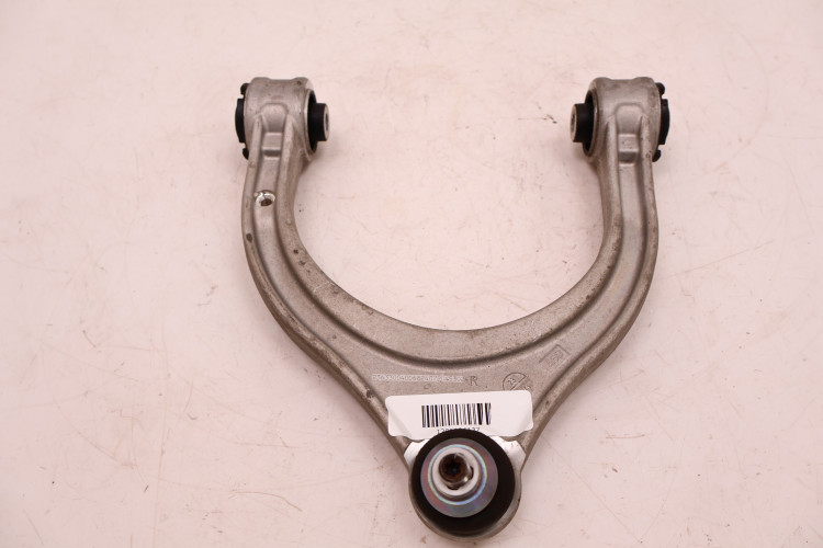 MERCEDES-BENZ CLE A236 300 4MATIC WAHACZ GÓRNY PRAWY PRZÓD