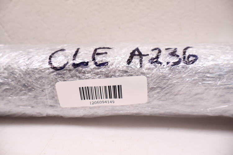 MERCEDES-BENZ CLE A236 USZCZELKA SZYBY CZOŁOWEJ A2366305800