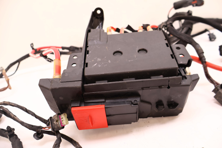 MERCEDES-BENZ CLE A236 300 4MATIC INSTALACJA KOMORY SILNIKA A2065409801