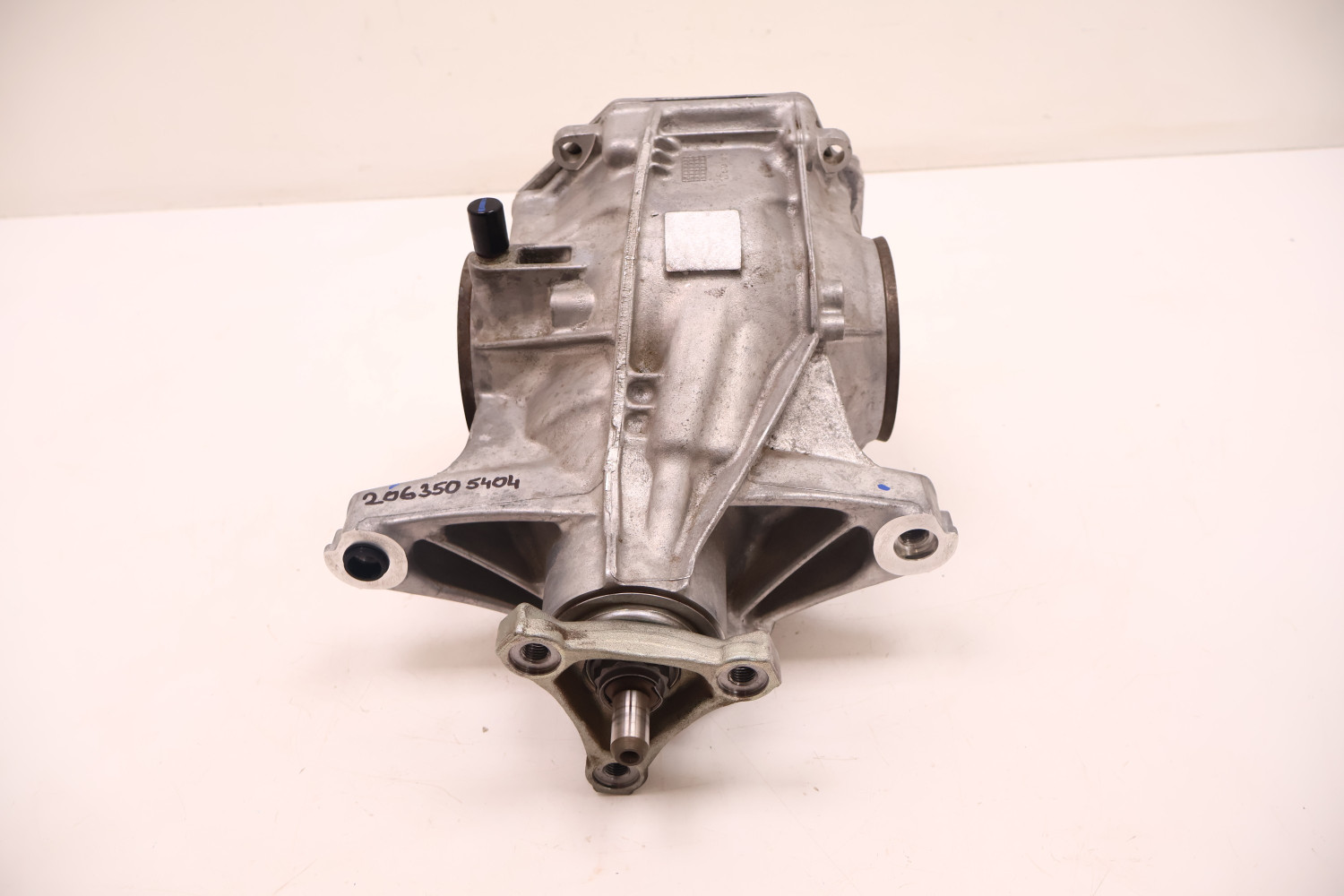 MERCEDES-BENZ CLE A236 300 4MATIC DYFER MOST TYŁ A2063505404