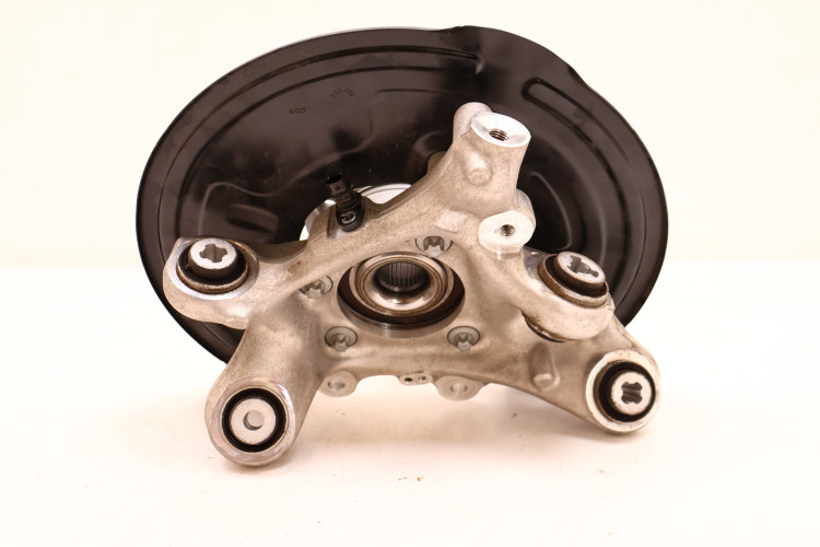 MERCEDES-BENZ CLE A236 300 4MATIC PIASTA ZWROTNICA PRAWA TYŁ 2360200