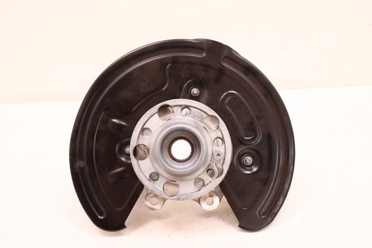 MERCEDES-BENZ CLE A236 300 4MATIC PIASTA ZWROTNICA LEWA TYŁ 2360100