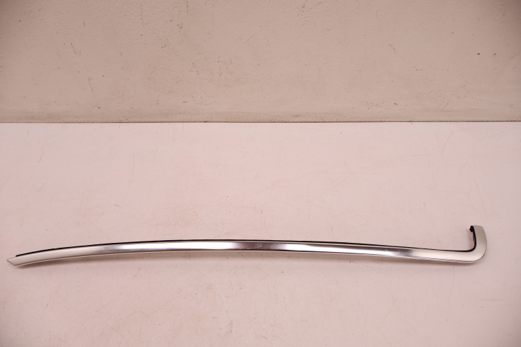 MERCEDES-BENZ CLE A236 LISTWA SZYBY CZOŁOWEJ LEWA CHROM A2366901900