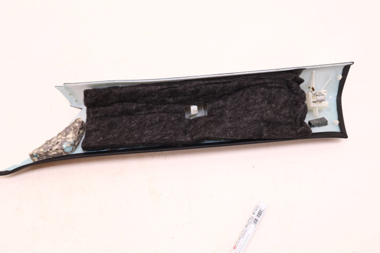 MERCEDES-BENZ CLE A236 OSŁONA SŁUPKA A PRAWA PRZÓD A2366906600