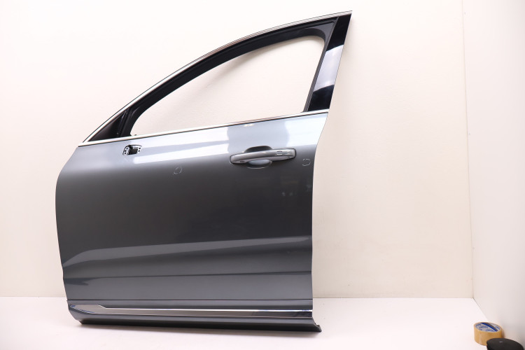 VOLVO XC60 II DRZWI LEWE PRZÓD 714