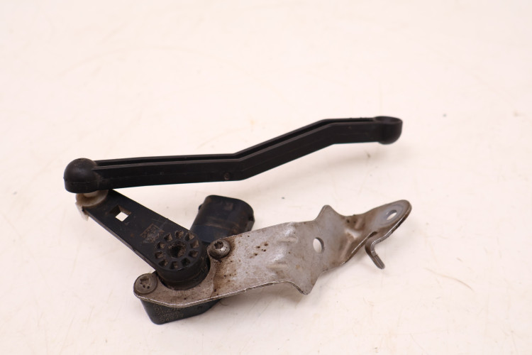 BMW 3 G20/21 CZUJNIK POZIOMOWANIA ŚWIATEŁ 685466, 194540-10