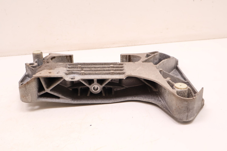 BMW 3 G20/21 330E ŁAPA PODUSZKA SKRZYNI BIEGÓW 9485333, 22329485334