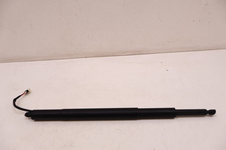 BMW 3 G21 SIŁOWNIIK KLAPY BAGAŻNIKA 7453413