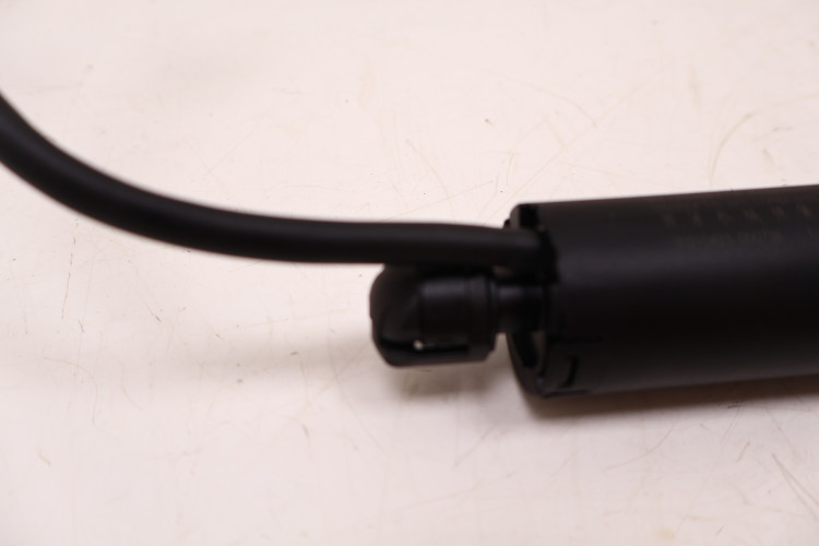 BMW 3 G21 SIŁOWNIIK KLAPY BAGAŻNIKA 7453413