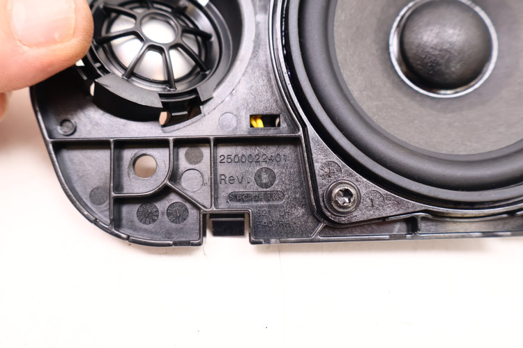 BMW 3 G21 GŁOŚNIK PODSUFITKI LEWY 2622487