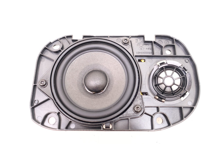 BMW 3 G21 GŁOŚNIK PODSUFITKI LEWY 2622487