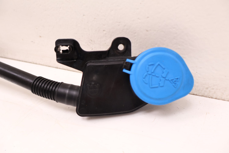 BMW 3 G20/21 ZBIORNICZEK SPRYSKIWACZY 7449656