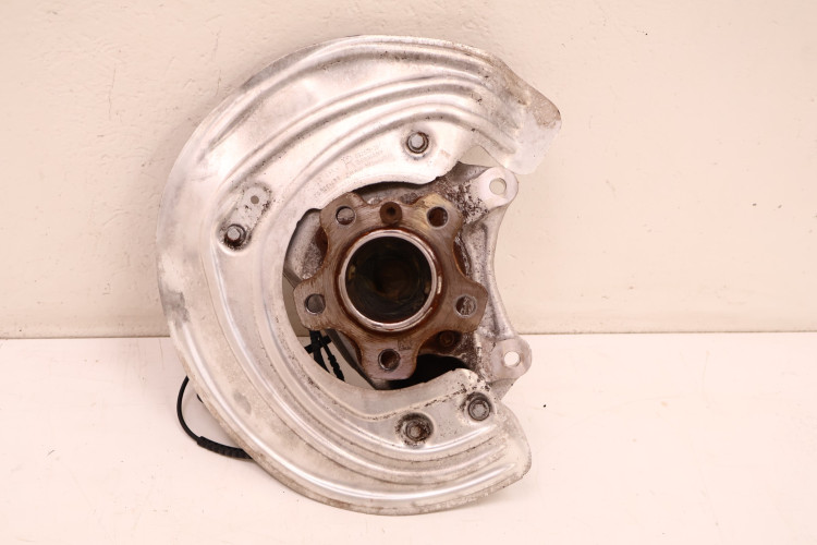 BMW 3 G20/21 330E PIASTA ZWROTNICA PRAWA PRZÓD 62165415