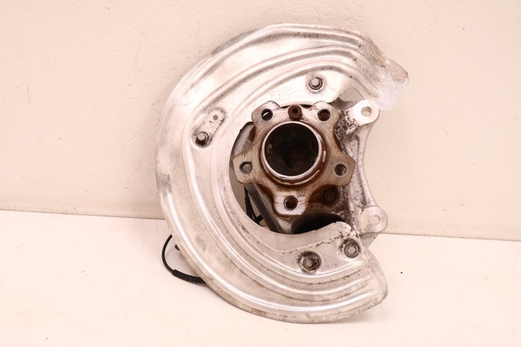 BMW 3 G20/21 330E PIASTA ZWROTNICA PRAWA PRZÓD 62165415