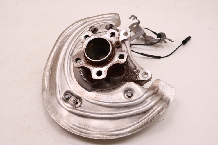 BMW 3 G20/21 330E PIASTA ZWROTNICA LEWA PRZÓD 62165415