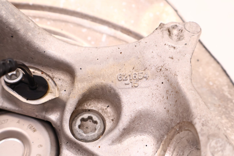 BMW 3 G20/21 330E PIASTA ZWROTNICA LEWA PRZÓD 62165415