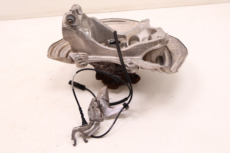 BMW 3 G20/21 330E PIASTA ZWROTNICA LEWA PRZÓD 62165415