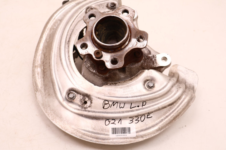 BMW 3 G20/21 330E PIASTA ZWROTNICA LEWA PRZÓD 62165415