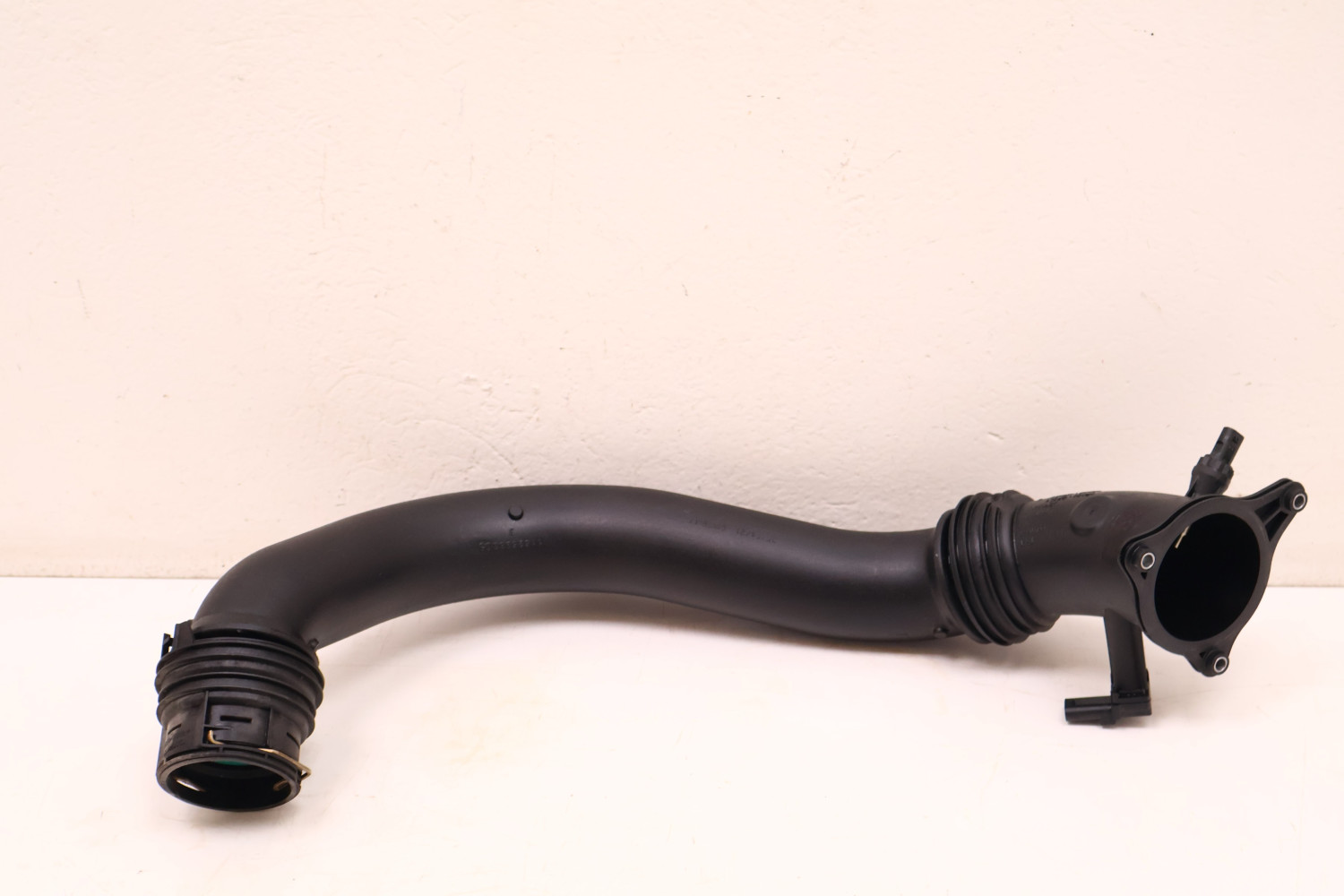 BMW 3 G20/21 330E RURA PRZEWÓD POWIETRZA 23557610