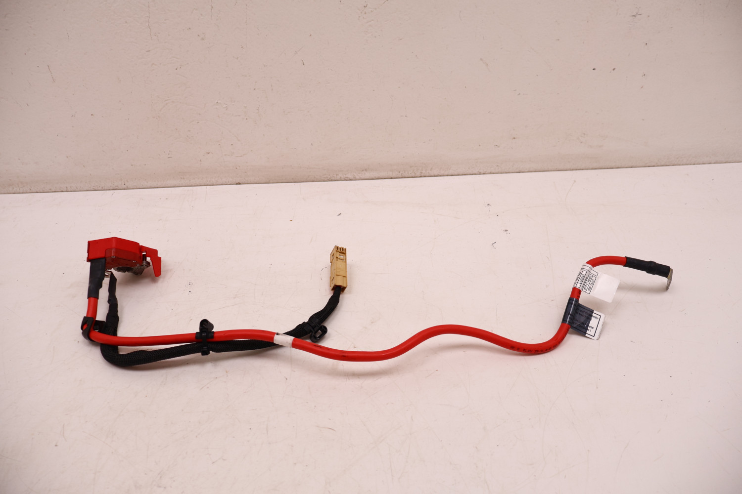 BMW 3 G20/21 330E KLEMA PLUSOWA AKUMULATORA PIROTECHNICZNA 10304410