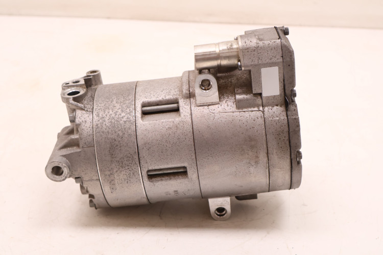 BMW 3 G20/21 330E SPRĘŻARKA KLIMATYZACJI 21137510, 64529496109