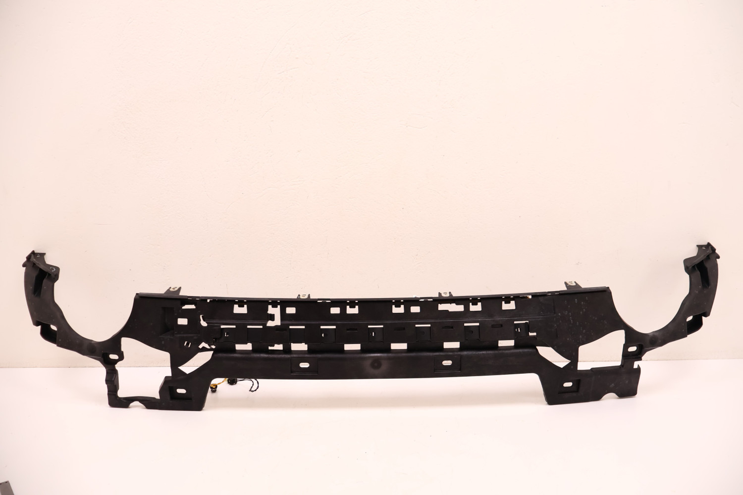BMW 3 G20/21 ŚLIZG ZDERZAKA TYŁ SMART OPENER 51128069392