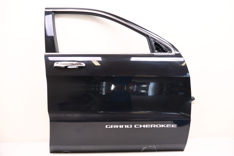 JEEP GRAND CHEROKEE WK2 PXR DRZWI PRAWE PRZÓD