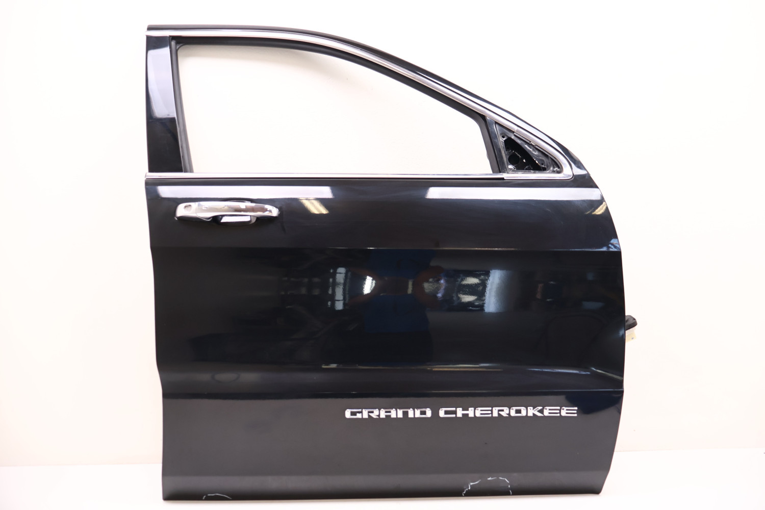 JEEP GRAND CHEROKEE WK2 PXR DRZWI PRAWE PRZÓD